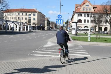 Dviratininkas sužalojo klaipėdietę