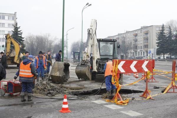 Taikos prospekte – vandentiekio avarija