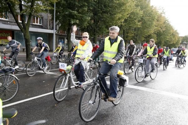 Klaipėdos gatvėse – šimtas dviratininkų