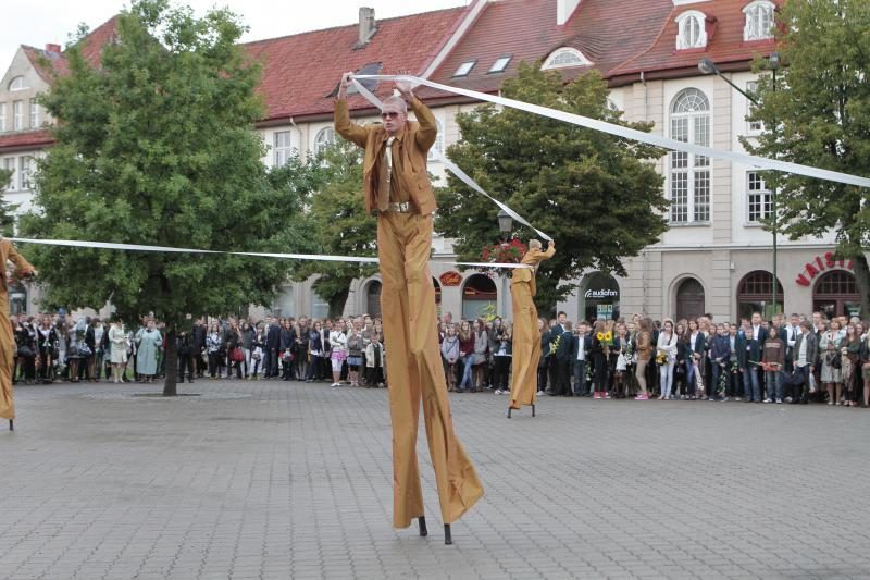 Klaipėdos moksleiviai rinkosi į Pirmąją pamoką