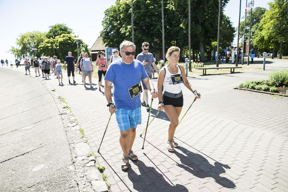 Savaitgalis festivalyje „Sveika, Neringa!“ V. Baumilai prasidėjo nesėkme	