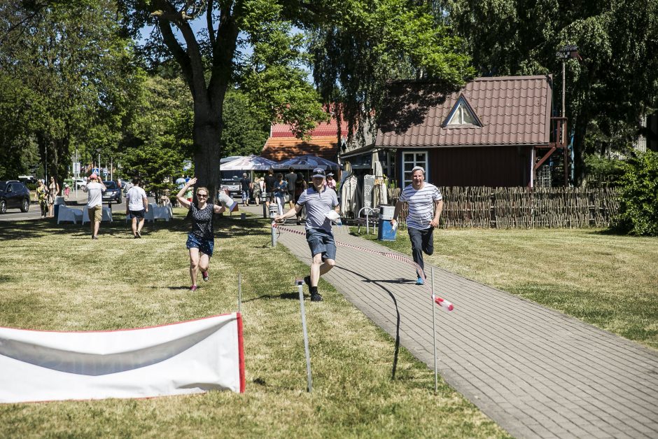 Savaitgalis festivalyje „Sveika, Neringa!“ V. Baumilai prasidėjo nesėkme	