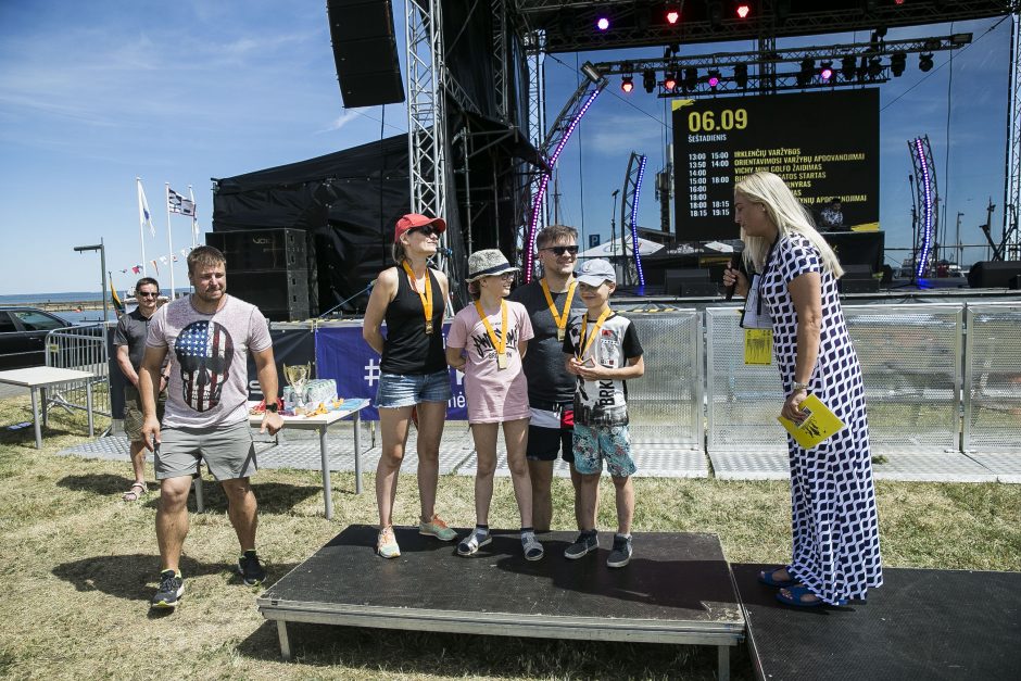 Savaitgalis festivalyje „Sveika, Neringa!“ V. Baumilai prasidėjo nesėkme	