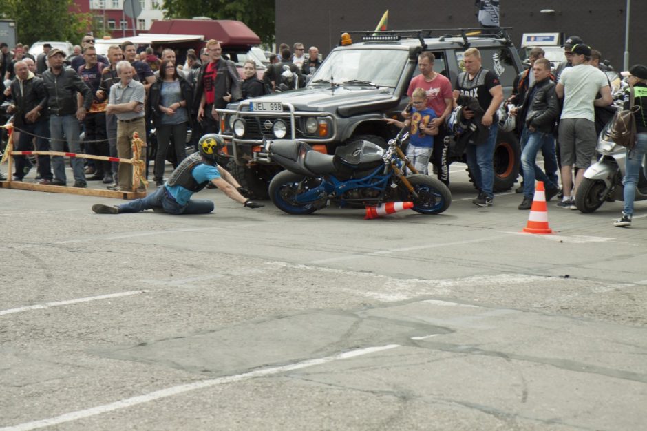 Incidentas baikerių šventėje: nevaldomas motociklas riedėjo į minią