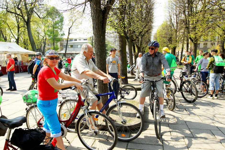 Dviratininkų parade netrūko ir keistuolių