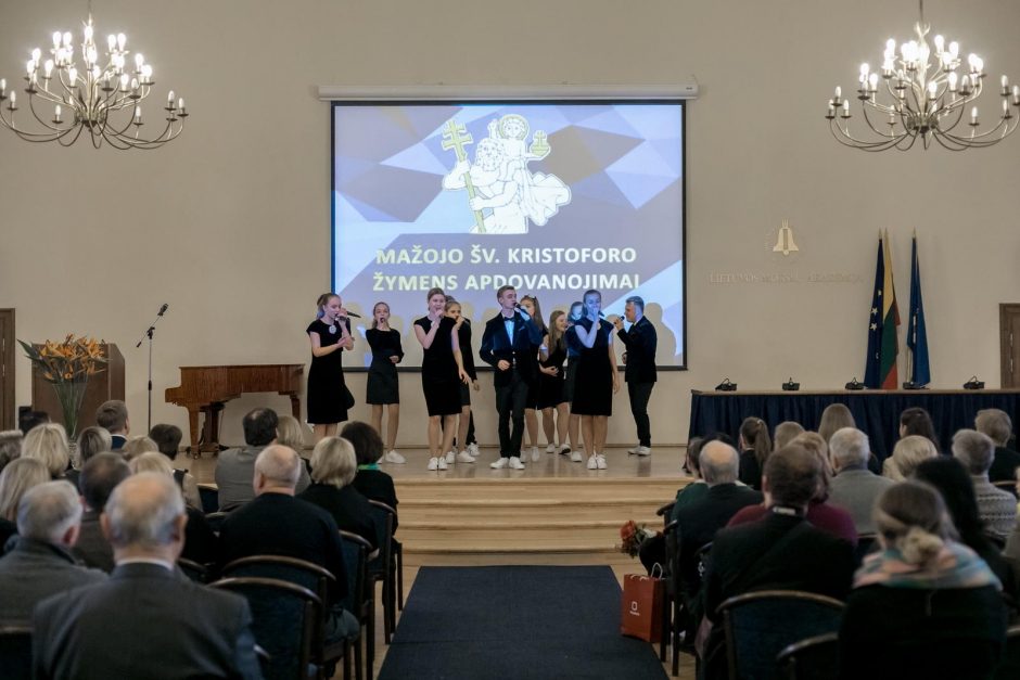 Vilniuje talentingiausiems moksleiviams išdalyti Mažieji Kristoforai