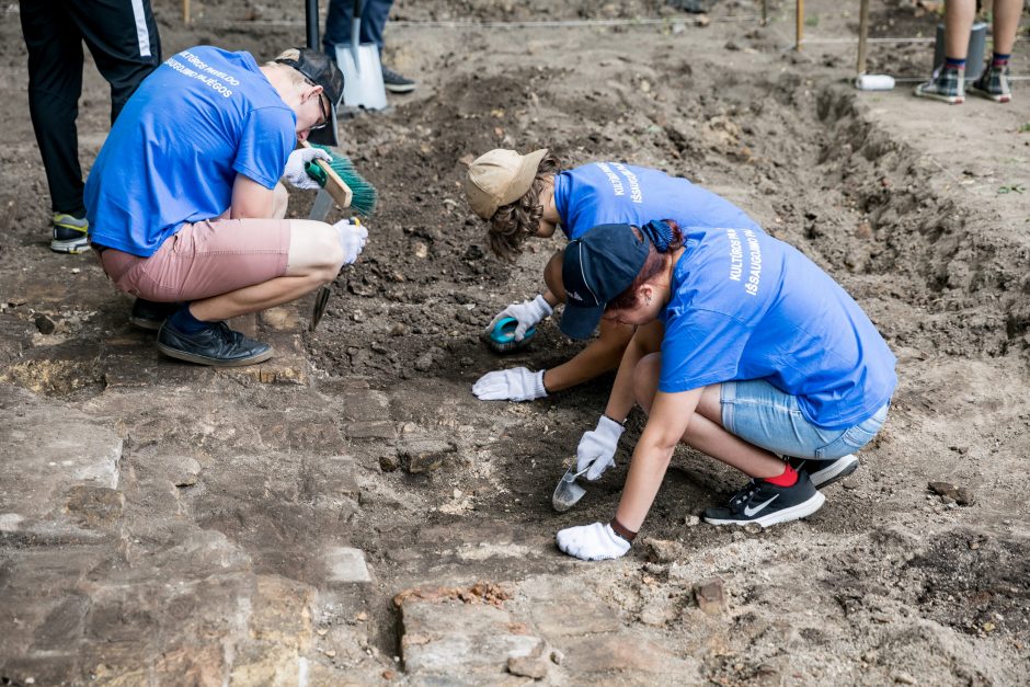 Didžiosios sinagogos komplekso teritoriją Vilniuje vėl tyrinėja archeologai