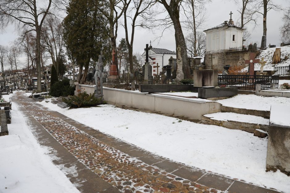 Gedimino kalne rasti sukilėlių palaikai atguls Rasų kapinėse?