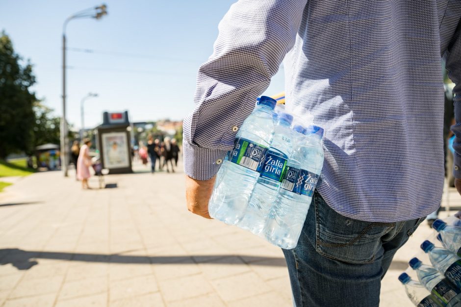 Per karščius sostinės viešojo transporto keleiviams – gaivi staigmena