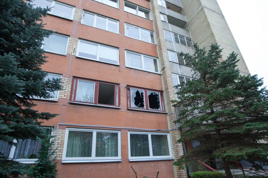Kauno daugiabutyje sprogus televizoriui nukentėjo du žmonės 