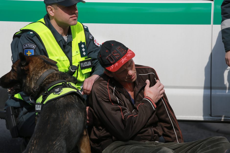 Miesto centre – daugybė policijos, aidėjo šūviai