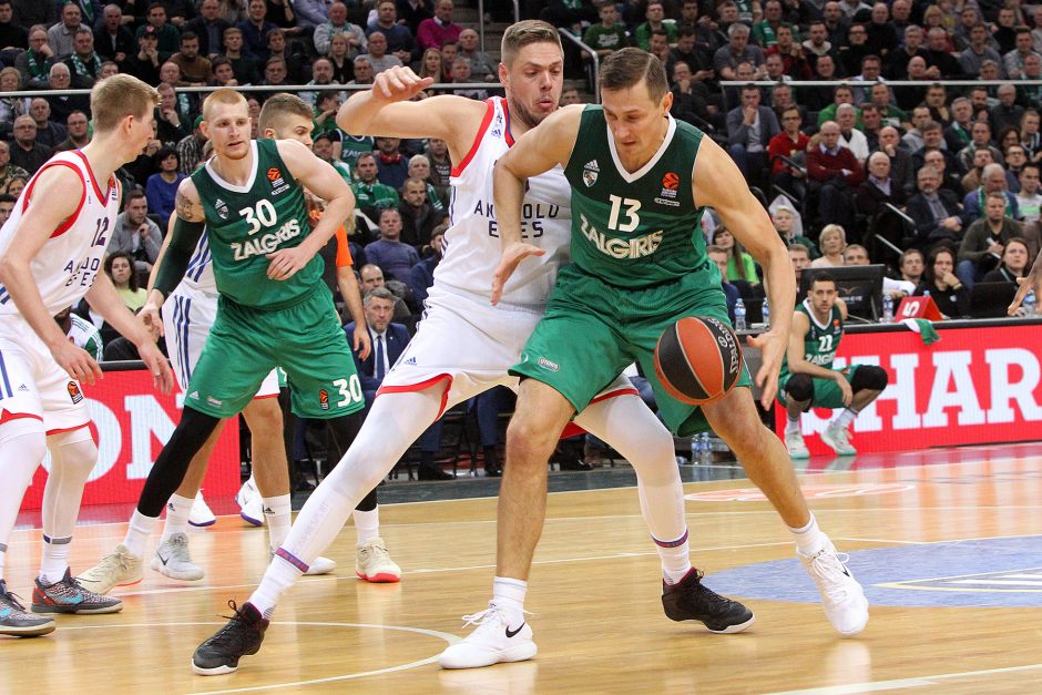 Karjeros rungtynes sužaidusio E. Ulanovo vedamas „Žalgiris“ patiesė „Anadolu Efes“