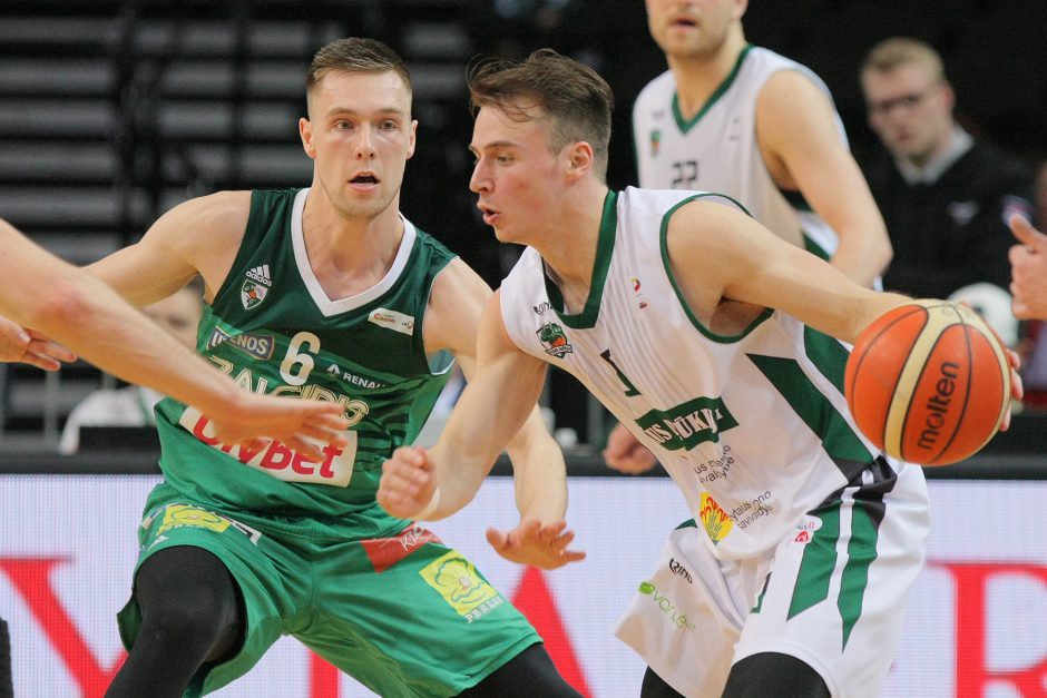 „Žalgiris“ sutrypė „Dzūkiją“ ir LKL pusfinalyje kovos su  „Neptūnu“