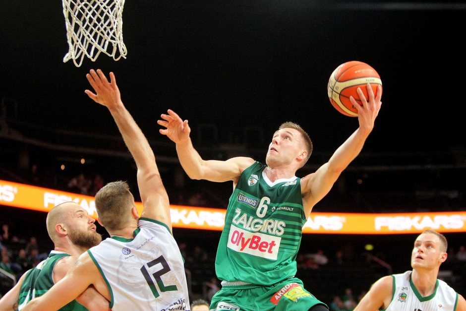 „Žalgiris“ sutrypė „Dzūkiją“ ir LKL pusfinalyje kovos su  „Neptūnu“