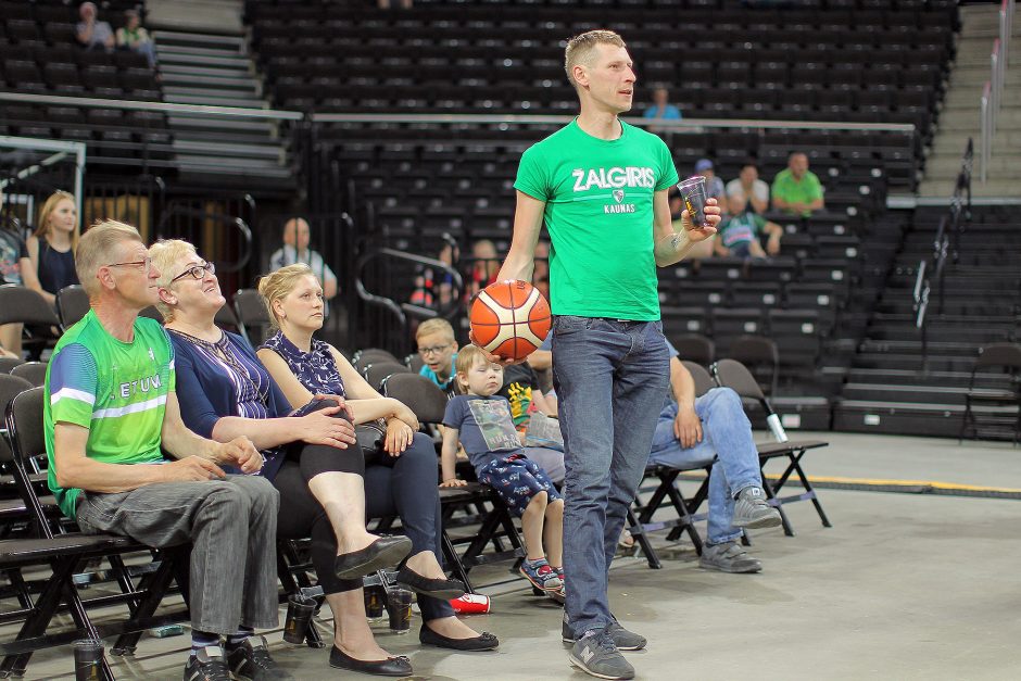 LKL ketvirtfinalis: „Žalgiris“ – „Nevėžis“ 95:70