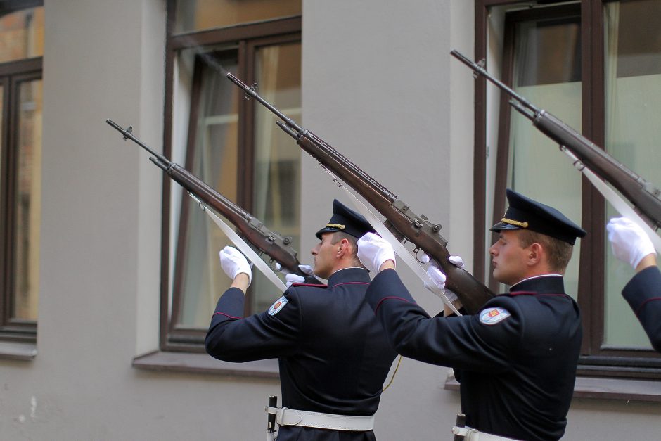 Kauno senamiestyje iškilmingai pagerbti tarpukario žydų kariai