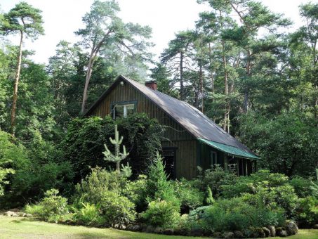 Skelbimas - Parduodama išpuoselėta sodyba Panevėžio mieste išskirtinėje vietoje