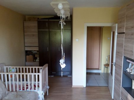 Skelbimas - 1 k. butas  su balkonu 35 kv.m 5/4 aukštas 34000€