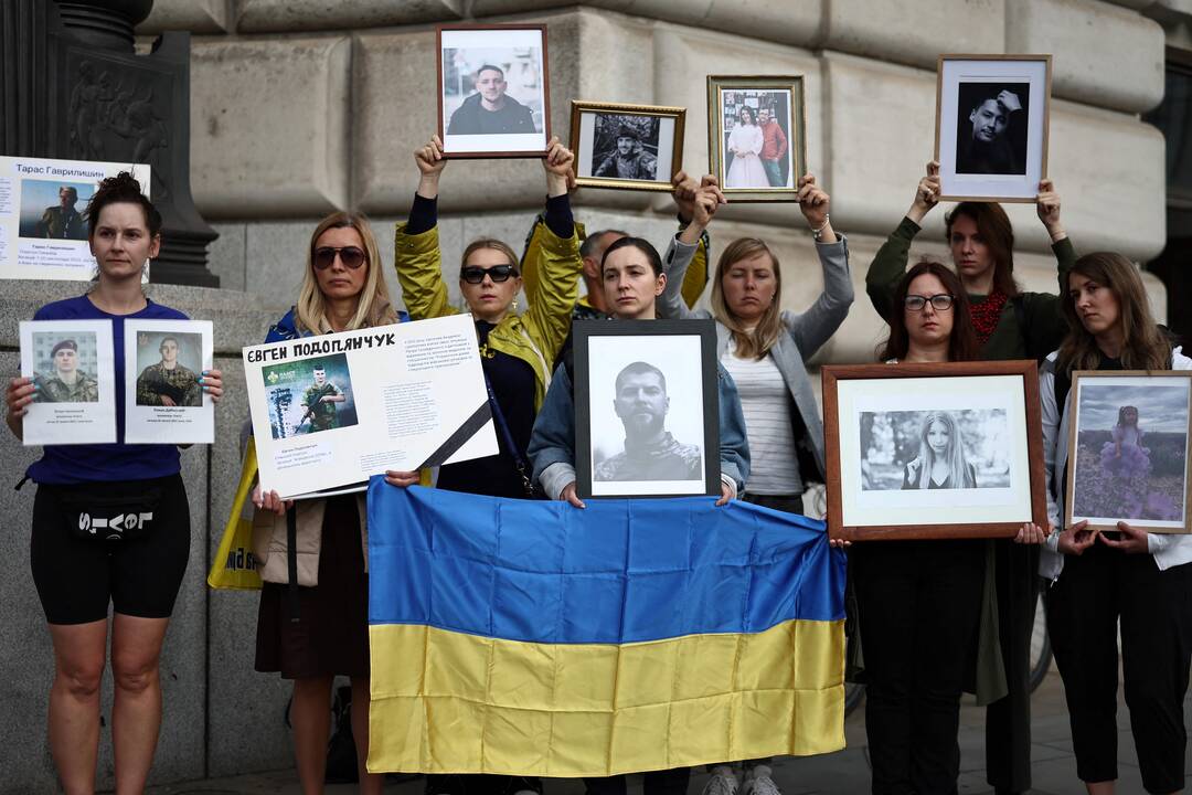 593-oji karo Ukrainoje diena