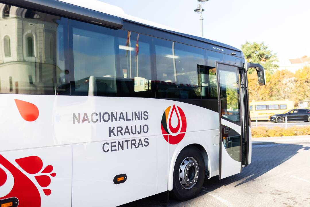 Kraujo centras įsigijo du kraujobusus