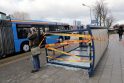 Nuvirto: visai neseniai įrengtas autobusų laukimo paviljonas šalia Baltijos prospekto neatlaikė stipresnio šios žiemos vėjo.