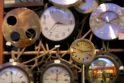 Skaičiai: beveik 20 metų iš gyventojų nenaudojamus senus laikrodžius renkantys Klaipėdos muziejininkai jau sukaupė per pusę tūkstančio šių mechanizmų.