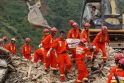 Žemės drebėjimo aukų paieškos Kinijoje