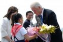 B.Clintonas atvyko į Šiaurės Korėją vaduoti kalinamų žurnalisčių