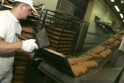 Kratos: KT jau atliko patikrinimus didžiosiose duonos kepyklose, pieno perdirbimo įmonėse ir prekybos tinkluose.