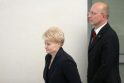 Išsisuko: A.Valinskui neliepta atsiprašyti D.Grybauskaitės.