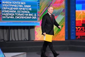Spaudos konferencijoje – pažeminimas V. Putinui: užleiskite vietą jaunimui