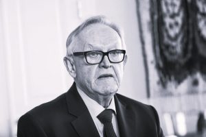 Mirė Nobelio taikos premijos laureatas, buvęs Suomijos prezidentas M. Ahtisaari