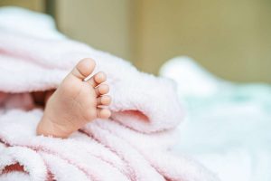 Naujagimį nužudžiusi mama bausmės išvengė: teismas ją pripažino nepakaltinama