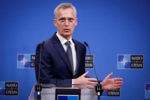 NATO vadovas: Ukrainai dar ne per vėlu nugalėti Rusiją