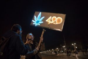 Vokietijoje įsigaliojo įstatymas, dekriminalizuojantis nedidelio kiekio marihuanos laikymą
