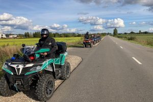 Pakaunėje pareigūnai patruliavo ir keturračiais: patikrinta 7,5 tūkst. transporto priemonių