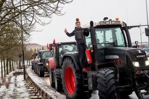 Teismas: Vilniaus valdžia neteisėtai draudė ūkininkams į protestą vykti su priekabomis