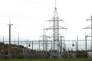 LEA: fiksuotus elektros tarifus per savaitę mažino tik „Ignitis“