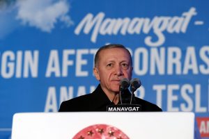 R. T. Erdoganas dėl žarnyno infekcijos atšaukia kelis rinkimų kampanijos renginius
