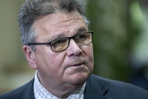 Vyriausybė siūlo skirti L. Linkevičių ambasadoriumi Švedijoje