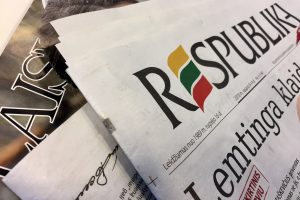 Lietuvos paštas stabdo prekybą laikraščiais „Respublika“ ir „Vakaro žinios“