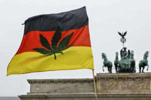 Žeria kritiką kanapių legalizavimui Vokietijoje: katastrofa vaikų ir jaunimo sveikatai