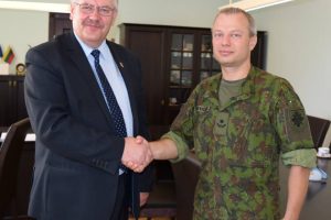 Pratęsta Klaipėdos rajono savivaldybės ir kariškių bendradarbiavimo sutartis