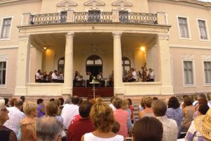 Palangoje baigiasi „Nakties serenados“