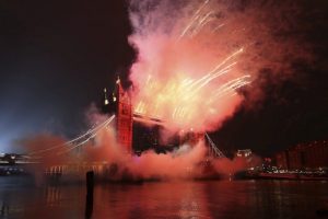 Londono naujametiniai fejerverkai vėl bus atviri minioms žmonių