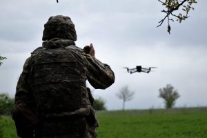 Rusija: be JAV ir NATO pagalbos Ukrainos dronų atakos būtų neįmanomos