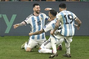 L. Messi svajonė išsipildė: Argentina po 11 m baudinių triumfavo pasaulio čempionato finale