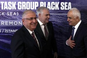 Turkija, Bulgarija ir Rumunija pasirašė susitarimą dėl išminavimo Juodojoje jūroje
