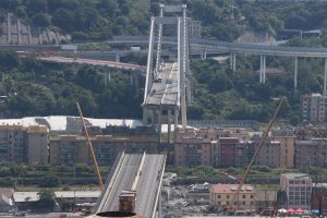 Genujos prokuratūros tyrime dėl pražūtingos viaduko griūties figūruoja 20 žmonių