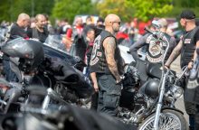 Į sostinės gatves išriedėjo tūkstančiai motociklų: baikeriai linki sau kantrybės kelyje